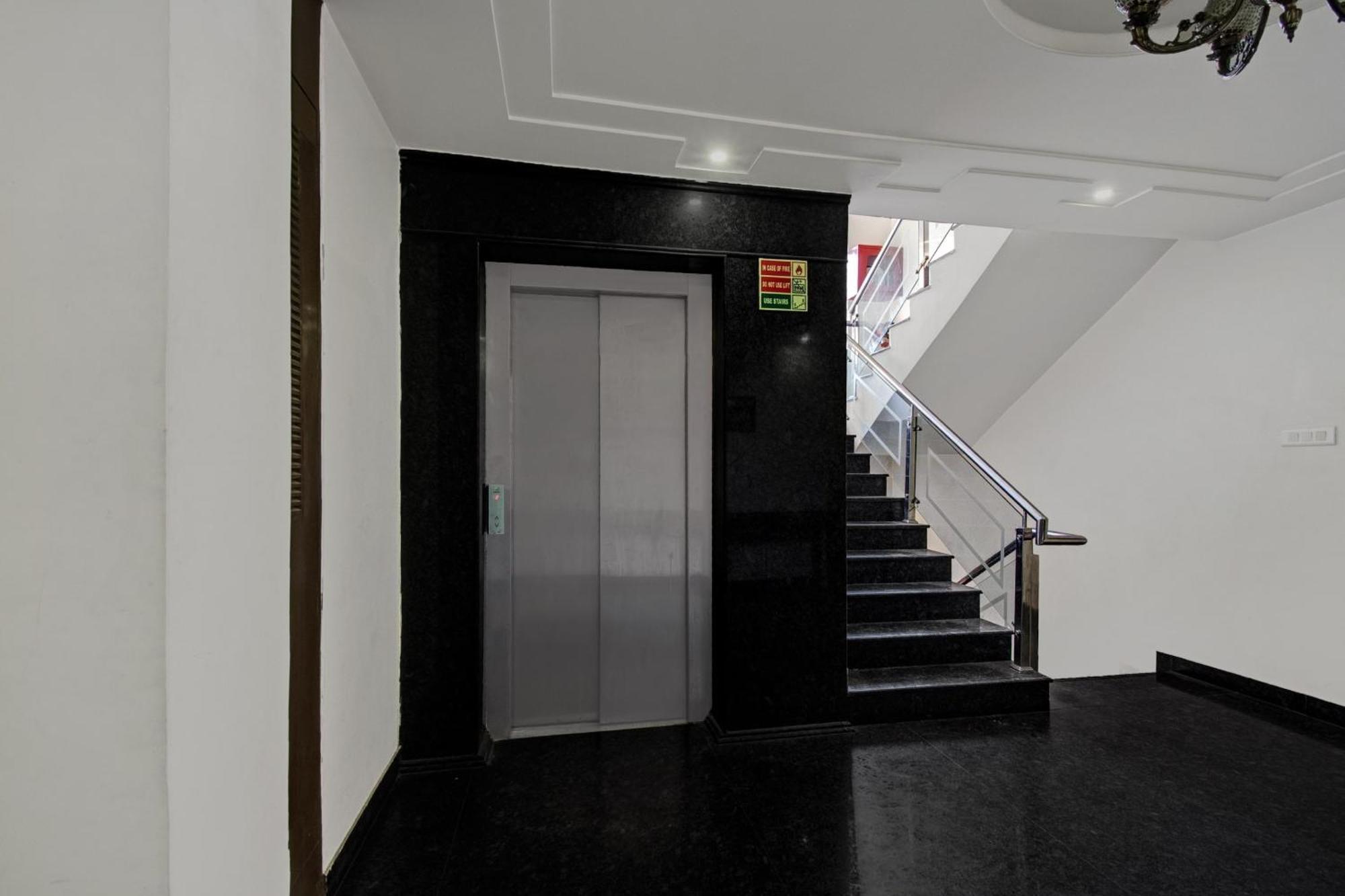 Townhouse Oak Hotel Heritage Heights Jaipur Exterior photo